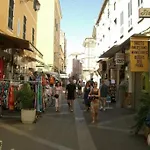 Charmant T2 Au Coeur De La Rue Fesch